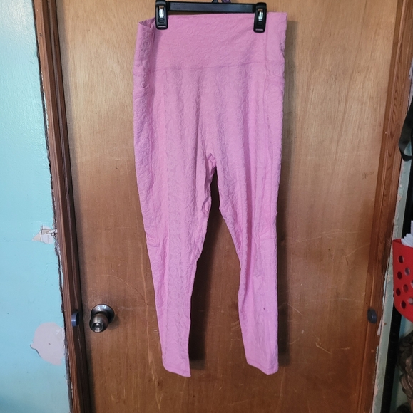Women's Pink Leggings - Picture 1 of 4